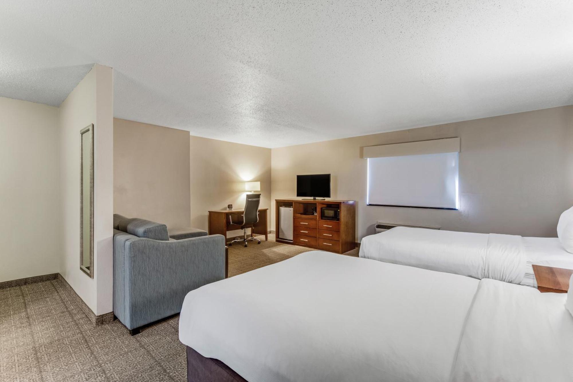 Comfort Suites Huntsville Midcity District At Research Park Exterior photo